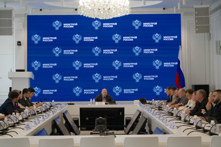 Минстрой России обсудил с экспертами вопросы применения беспилотных авиационных систем в строительстве и ЖКХ